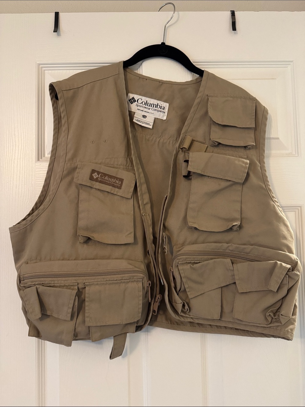Columbia Tan Multi-Pocket Outdoor Vest